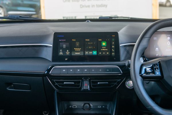 2026 MG 3 EXCITE HYBRID+ Carousel 12
