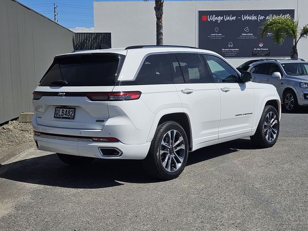 2024 Jeep Grand Cherokee Overland 3.6P/4Wd Carousel 5