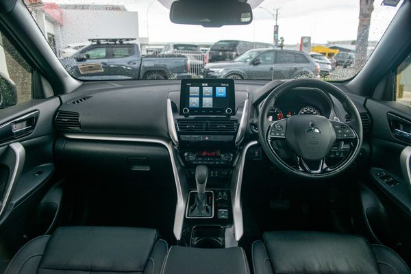 2024 Mitsubishi Eclipse Cross Vrx 1.5Pt/8Cvt