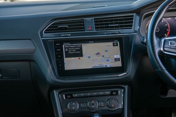 2018 Volkswagen Tiguan TSI R-Line 4Motion Carousel 13