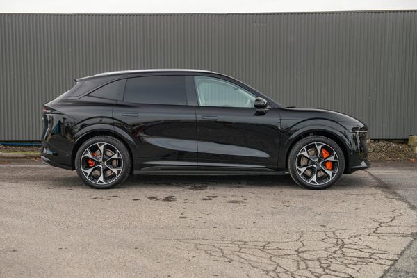 2026 Zeekr 7X Awd Performance Carousel 5