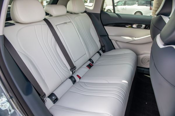 2026 Geely Starray EM-i Inspire Phev/At Carousel 14