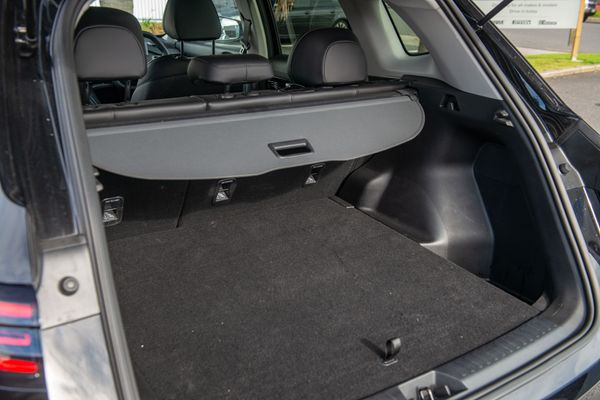 2025 Geely Starray EM-i Complete Phev/At Carousel 1