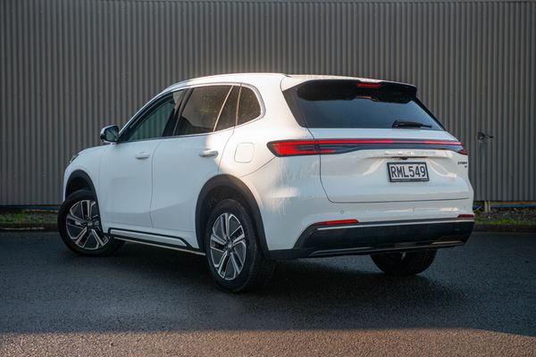 2025 Geely Starray EM-i Complete Phev/At Carousel 2