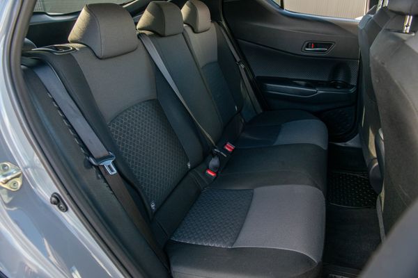 2023 Toyota C-HR 1.8Ph/Hd Carousel 13