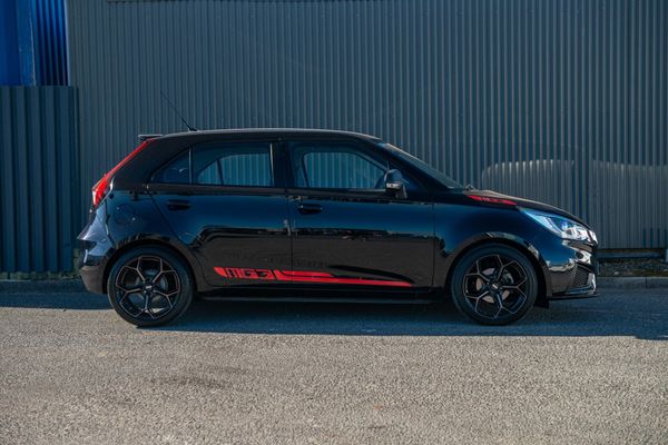 2022 MG 3 Core 1.5P/4At Carousel 3