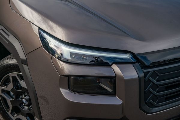 2026 Subaru Outback Touring 2.5P/Awd Carousel 6