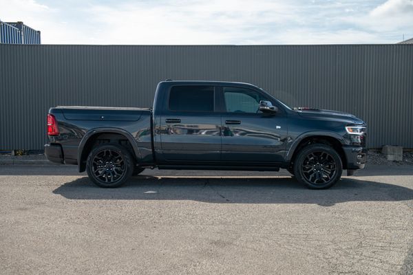 2026 RAM 1500 Limited I6 Rb Night Carousel 4
