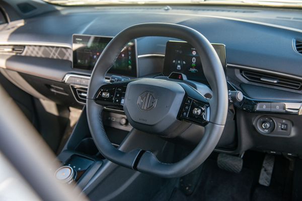 2026 MG 3 Essence Hybrid Carousel 12