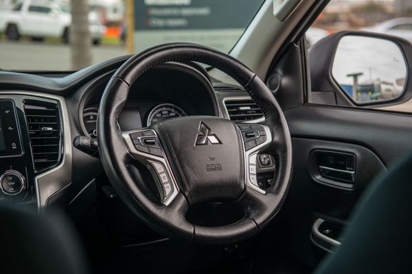 2022 Mitsubishi Triton Dc Glxr 6At 2.4D Carousel 6