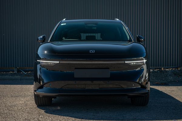 2026 Zeekr 7X Rwd 75kwh Carousel 2