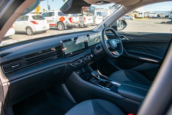 2026 MG HS Excite Hybrid+ Carousel 14