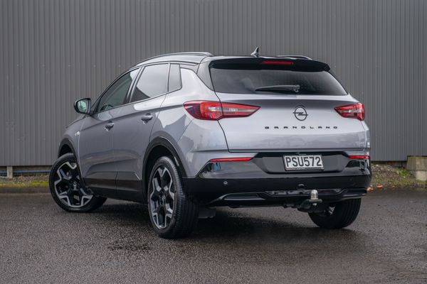 2023 Opel GRANDLAND Sri 1.2Pt/8At/Sv Carousel 8