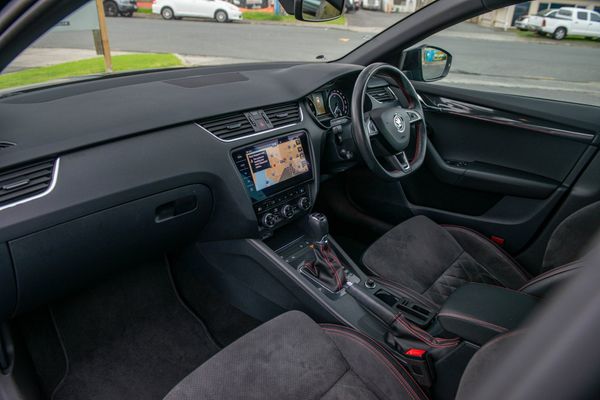 2020 Skoda Octavia RS245 TSI 180KW 2.0P Carousel 15