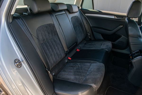 2017 Skoda Superb Wag Style 132KW TSI Carousel 11