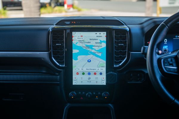 2023 Ford Ranger Sport Double Cab W/S Carousel 13