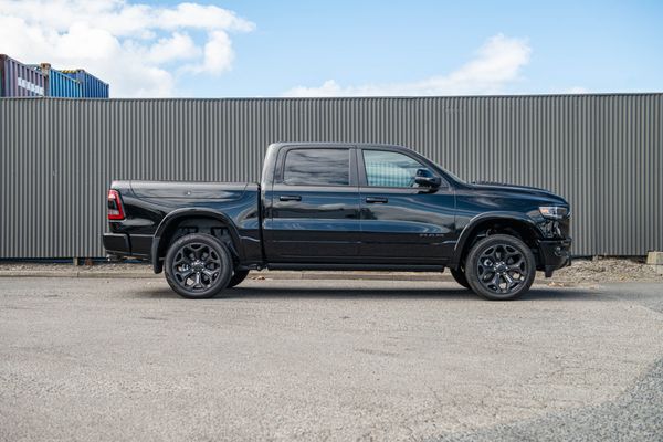 2026 RAM 1500 Limited I6 Rb Night Carousel 3