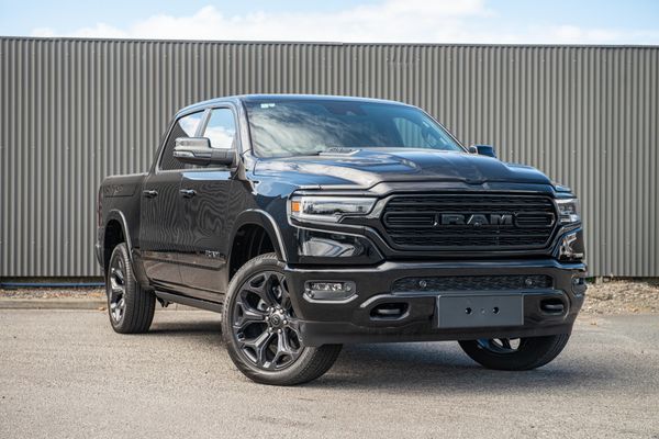 2026 RAM 1500 Limited I6 Rb Night