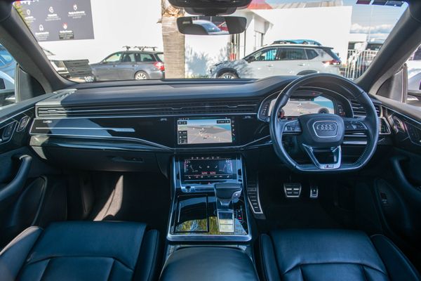 2019 Audi Q8 3.0TDI 210kW S line quattro Carousel 12