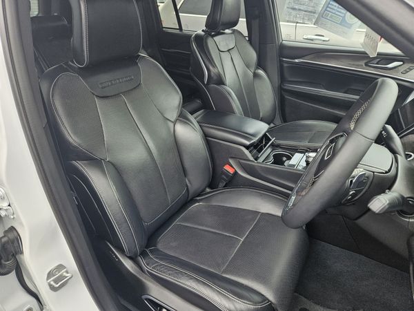 2024 Jeep Grand Cherokee Overland 3.6P/4Wd Carousel 12