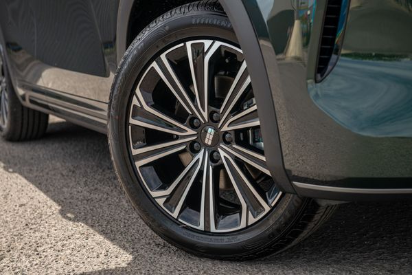 2026 Geely Starray EM-i Inspire Phev/At Carousel 8
