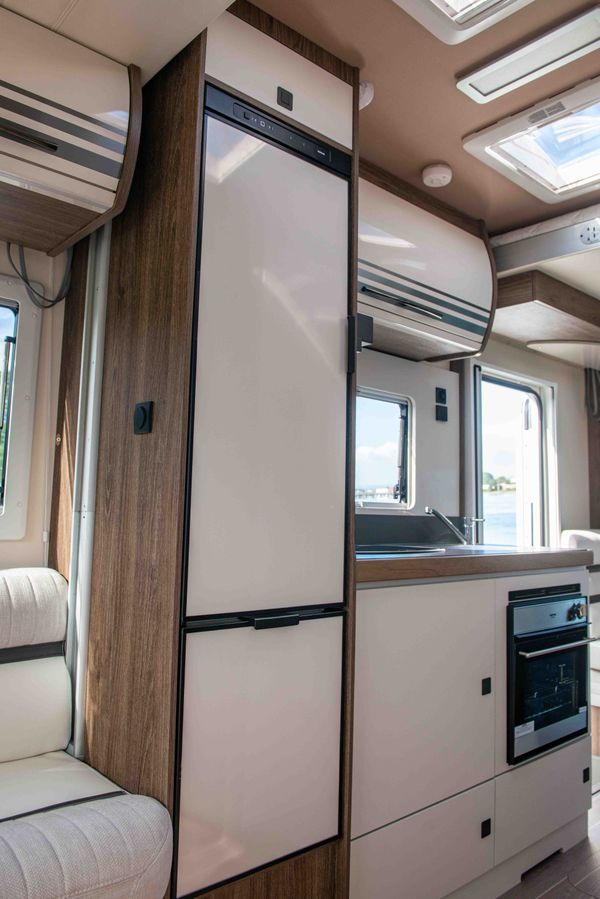 2024 Roller Team T-Line 700 Ducato Carousel 13