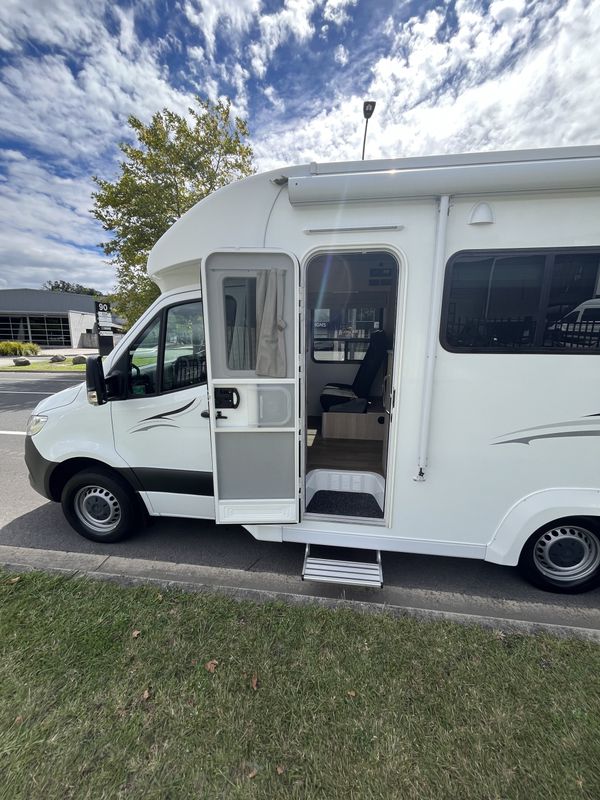 2020 Mercedes-Benz Sprinter 314 Mwb Cc Thl 2.1Dt Carousel 8
