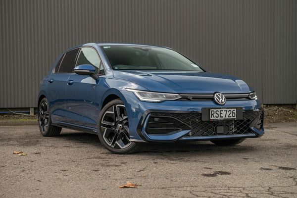 2026 Volkswagen Golf R-Line Touring package