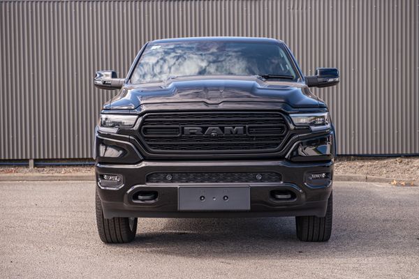 2026 RAM 1500 Limited I6 Rb Night Carousel 1