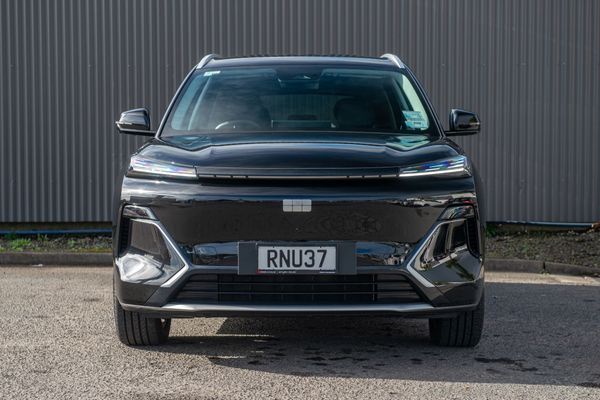 2025 Geely Starray EM-i Complete Phev/At Carousel 4