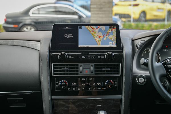 2025 Nissan Patrol Ti-L 5.6P V8 Auto 7 Seater Carousel 9