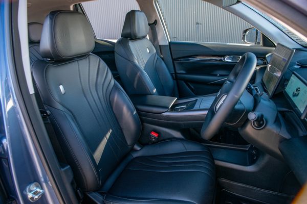 2026 Geely Starray EM-i Inspire Phev/At Carousel 9
