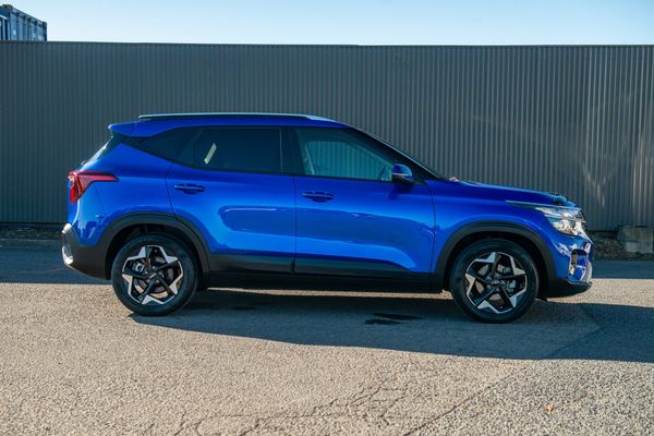 2023 Kia Seltos Lx+ 2.0P/Iv Carousel 4