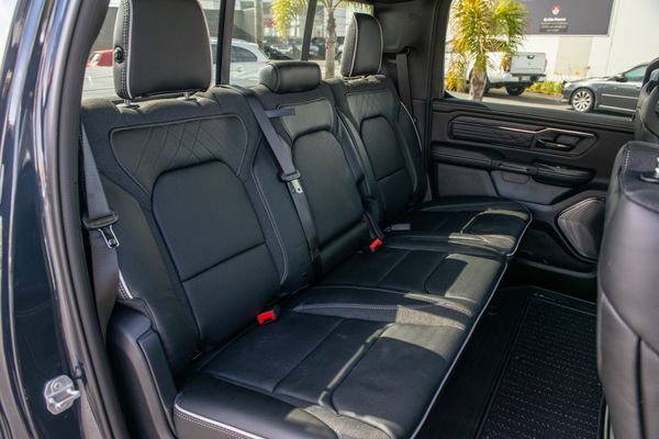 2026 RAM 1500 Limited I6 Rb Night Carousel 16