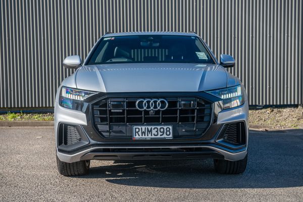 2019 Audi Q8 3.0TDI 210kW S line quattro Carousel 1
