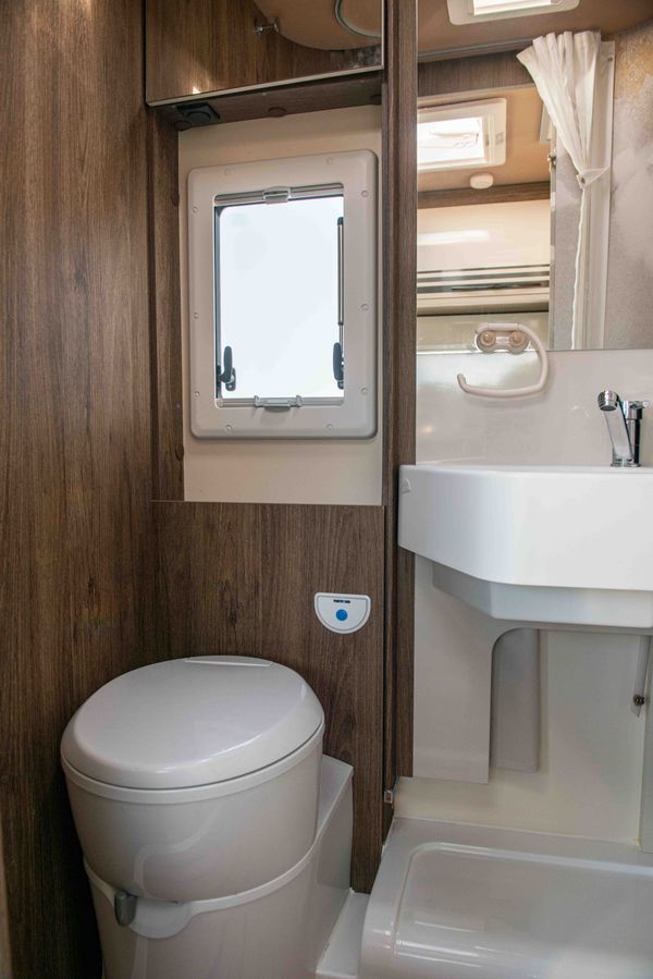 2024 Roller Team T-Line 700 Ducato Carousel 14