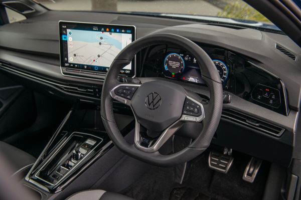2026 Volkswagen Golf R-Line Touring package Carousel 9
