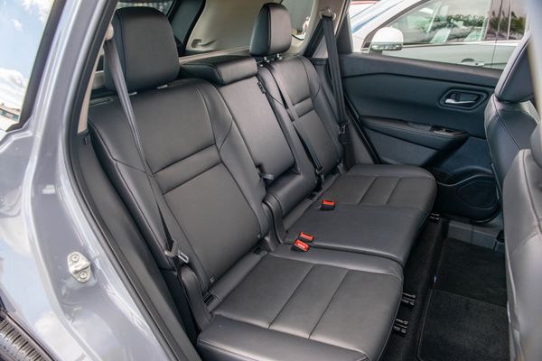 2026 Nissan X-Trail ST-L 2.5L 2WD 5 Seater Carousel 10