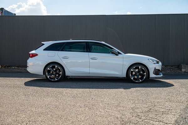 2024 CUPRA Leon V Sportstourer 1.5 110kW MHEV Carousel 5