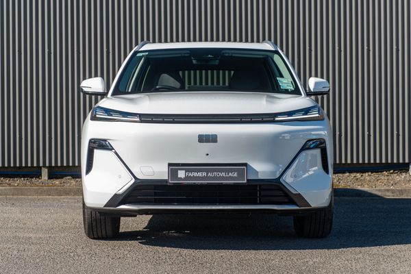 2026 Geely Starray EM-i Inspire Phev/At Carousel 1