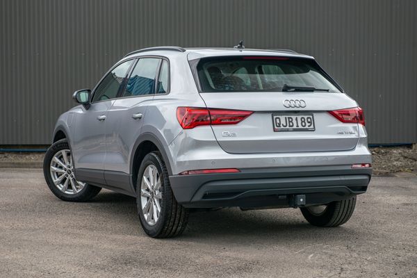 2023 Audi Q3 45 TFSI e 180kW PHEV Carousel 8
