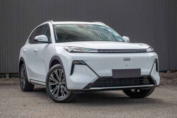 2026 Geely Starray EM-i Inspire Phev/At