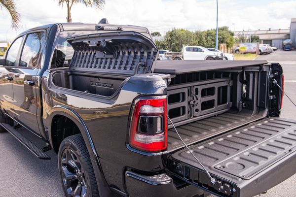 2026 RAM 1500 Limited I6 Rb Night Carousel 16