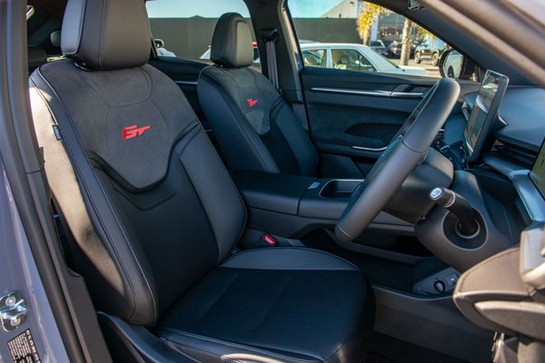 2026 GWM HAVAL H6 Gt Ultra Phev 4Wd Carousel 9
