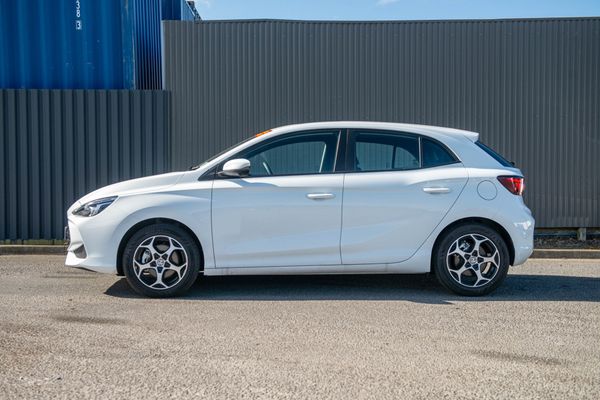 2026 MG 3 Essence Hybrid Carousel 7