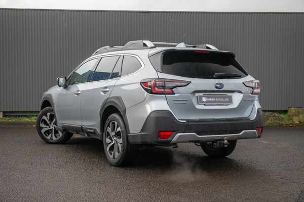 2022 Subaru Outback Touring 2.5P/4Wd Carousel 2