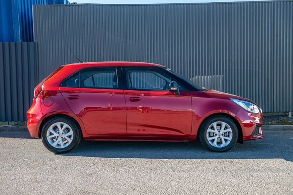 2019 MG 3 Core 1.5P/4At Carousel 7
