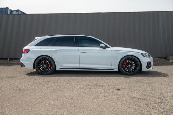 2021 Audi RS4 Avant 2.9TFSI 331kW quattro Carousel 6