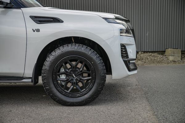 2025 Nissan Patrol Ti-L 5.6P V8 Auto 7 Seater Carousel 6