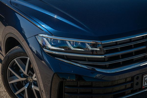 2025 Volkswagen Touareg TDI V6 Carousel 4